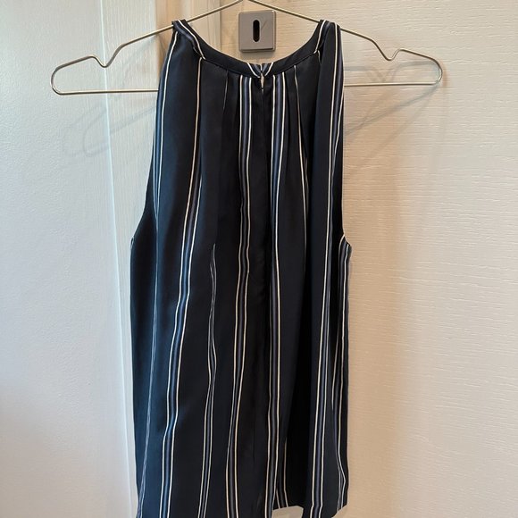 Club Monaco Sleeveless Pleat Neck Top - Picture 4 of 4